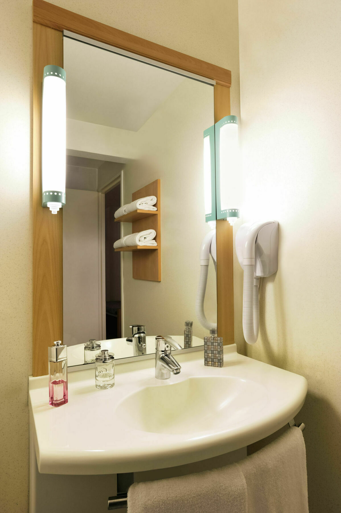 Hotel Ibis Styles Sur Centre Cathedrale